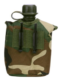 Plastic canteen w. camo cover - Woodland